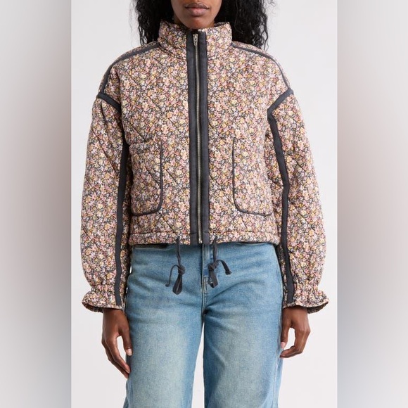 Blank NYC Jackets & Blazers - Blank NYC Quilted Floral Jacket Zipper Small NWT Crop Puffy Boxy Small